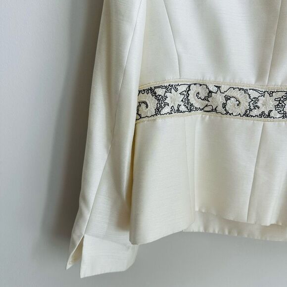 Vintage Suit Studio Cream Satin Blazer Beaded – Size 8P – Elegant Formalwear - Picture 5 of 9